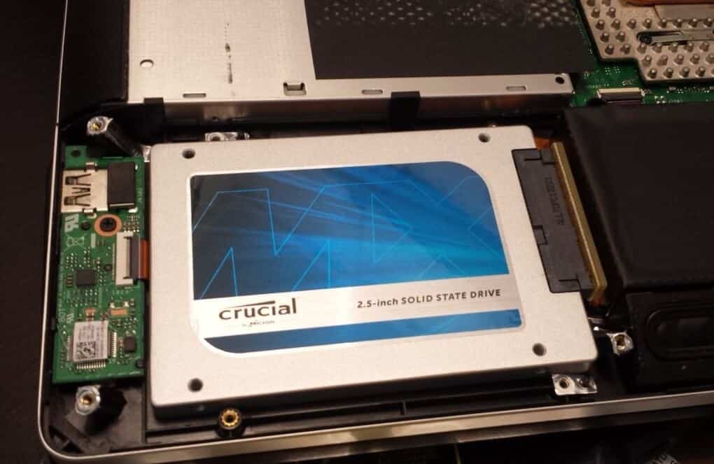 Crucial mx100 ssd installed laptop